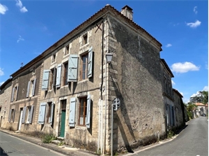 maison ancienne à la vente -   16140  AIGRE, surface 167 m2 vente maison ancienne - UBI424274539